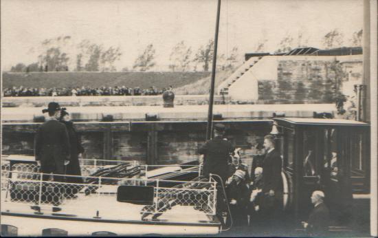 Weurt okt 1927 opening Maas en Waalkanaal door Koningin Wilhelmina.