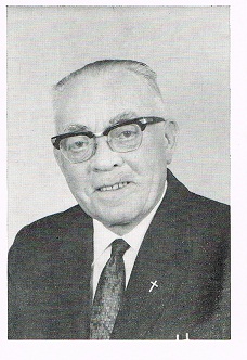 Pastoor Johannes Antonius van den Wildenberg was pastoor van Heumen 9 mei 1947 tot 18 april 1970. Dit prentje staat ook al in het album documenten. Maar hoort eigenlijk hier thuis.