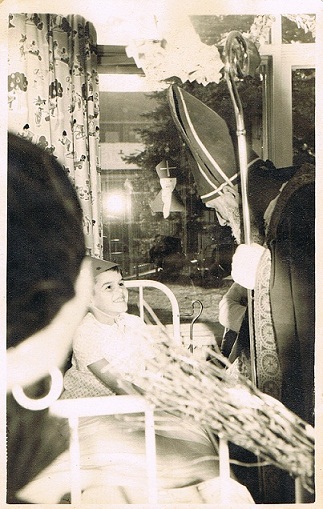 Josje Gerrits in het Canisius Ziekenhuis Sinterklaas 1960 .